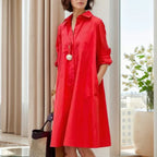 Vestido Manhatam™ em Popelina com Gola Camisaria e Modelagem Evasê / Elegância Urbana com Leveza e Personalidade em Cada Movimento!