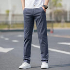 Calça em Sarja Leonardo™ com Tecido Premium e Corte Reto / Minimalismo Refinado e Conforto de Alta Classe!