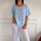 Blusa Amora™ em Algodão Leve com Botões Laterais / Toque Natural, Caimento Solto e Estilo Sem Esforço!