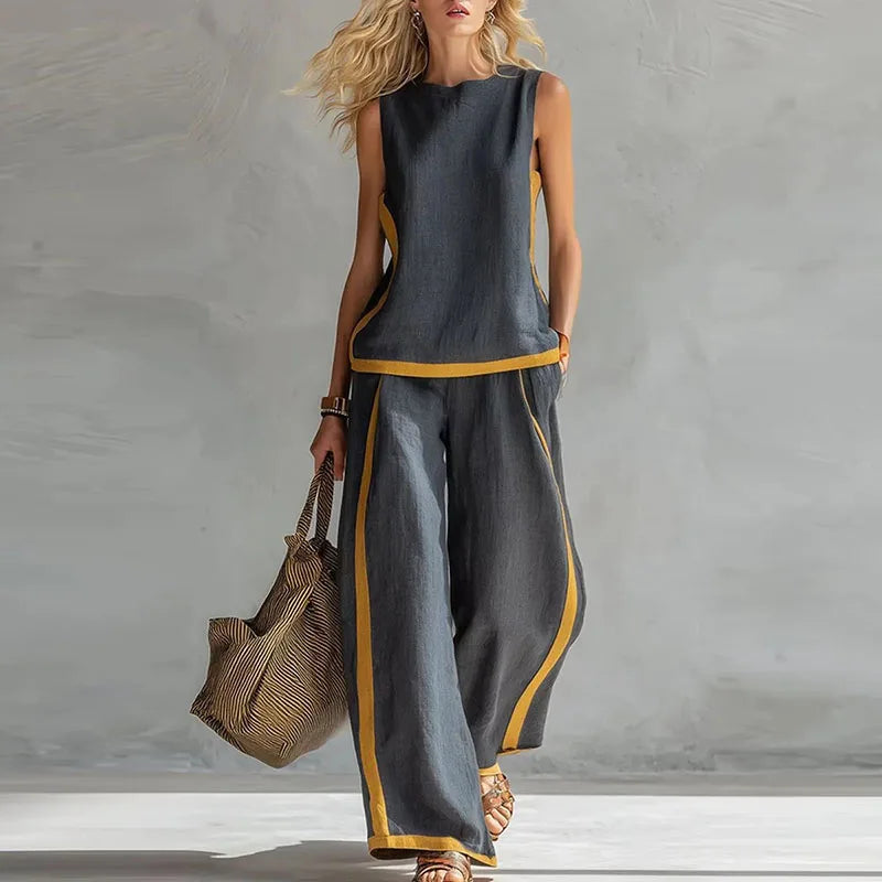 Conjunto Lissara™ com Blusa Minimalista e Pantalona com Linhas Alongadoras