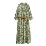 Vestido Capri Mediterrâneo™ com Estampa Exclusiva e Cinto Marrom / Um Charme Europeu com Toque Brasileiro!
