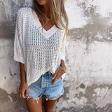 Blusa Luma™ em Crochê Artesanal com Gola V / Para Mulheres que Irradiam Charme sem Esforço!