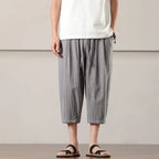Calça Torino™ em Linho de Algodão Leve / O Toque Sofisticado da Moda Europeia que Inspira o Verão Brasileiro!