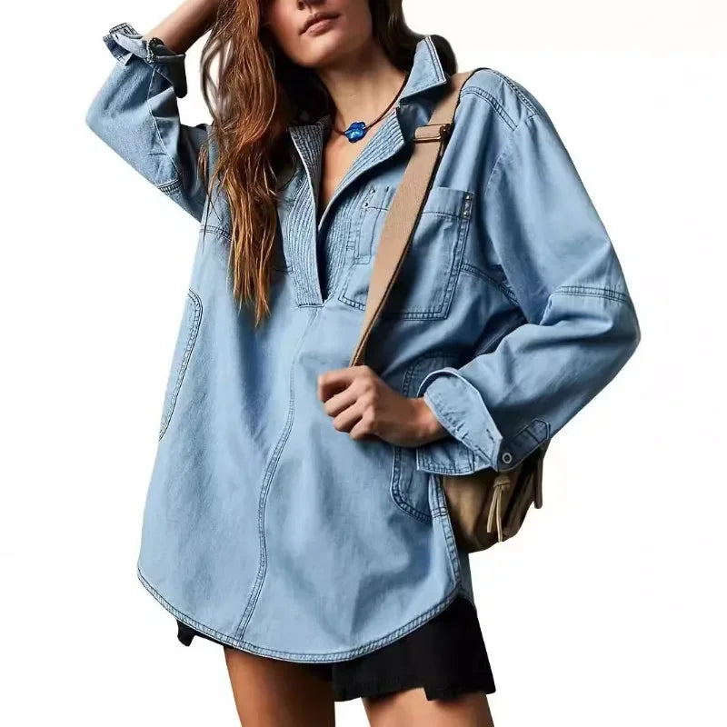 Blusa Jeans Riverland™ Oversized com Gola Aberta e Costuras Marcadas / Para Quem Valoriza Conforto e Autenticidade!