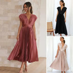 Vestido Plissado Antunes™ em Tecido Leve com Toque Acetinado / Movimento Sofisticado e Caimento Impecável