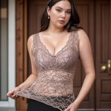 [COMPRE 1 E LEVE 3] Blusinha BellaLace™ com Bojo Embutido e Renda Suave / Sensualidade e Conforto em Cada Curva!
