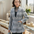 Blazer Íris™ em Algodão Encorpado com Toque de Lã e Estampa Xadrez / A Elegância Clássica que Nunca Sai de Moda!