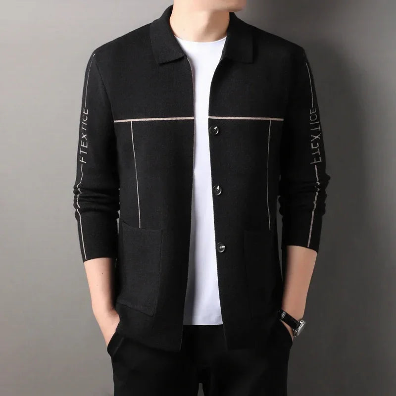 Cardigan Dalton™ em Malha Estruturada e Caimento Slim / Para Homens que Comandam com Discrição!