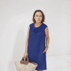 Vestido Tarsila™ com Gola Drapeada e Bolsos Discretos / Estilo Casual-Chique com Conforto e Liberdade em Cada Passo!