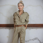 Conjunto Urban Tailor™ com Jaqueta Casual e Calça Cropped  / Alfaiataria Moderna com um Toque Casual para Todas Estações!