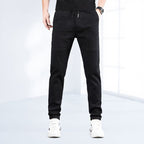 Calça Levi™ em Sarja Premium com Bolsos Funcionais