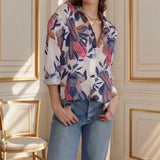 Camisa Feminina Tropicalia™ em Tecido Leve com Estampa Floral Exclusiva / A Elegância Casual que Encanta em Qualquer Ocasião!