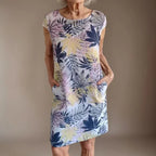 [COMPRE 1 E LEVE 2] Vestido Ravello™ em Algodão Leve com Estampa Botânica / Elegância Natural e Conforto para Todas as Ocasiões!