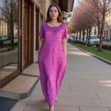 Vestido Aurora Riviera™ com Estampa Animal Print e Strass na Gola / Para Mulheres que Irradiam Estilo e Glamour!