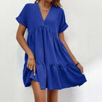 Vestido Viviê™ em Viscose Leve com Babado Amplo e Gola V / Delicadeza Atemporal com Caimento Livre e Sofisticado!
