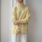 Blusa Capadócia™ em Tricô com Gola Alta / Elegância Atemporal com Toque de Sofisticação Contemporânea!