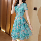 Vestido Bellevoile™ em Popelina Floral com Movimento Leve / A Delicadeza Rara que Brilha em Qualquer Estação!
