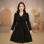 Conjunto La Vittoria™ com Blazer Estruturado e Vestido com Decote Ornamental / Presença, Estilo e Sofisticação Atemporal!