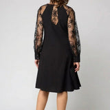 Vestido Madeline™ em Crepe Italiano com Mangas Translucidas