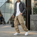 Calça Cargo Orion™ em Sarja Leve com Bolsos Utilitários