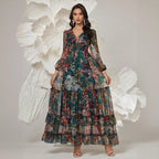 Vestido Orphélia™ com Estampa Artística Luxuosa e Camadas Fluídas