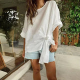 [COMPRE 1 E LEVE 2] Blusinha Tarde Serena™ em Linho de Algodão com Amarração Lateral / Um Toque de Leveza que Abraça Seu Estilo e Conforto!