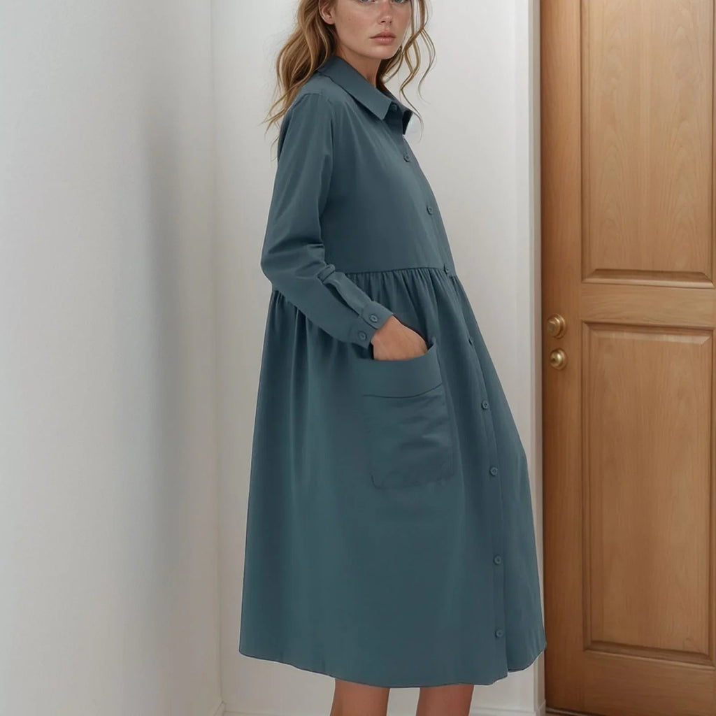 Casaco Maelis™ em Sarja Impermeável com Corte Chemise e Bolsos Frontais / Para Mulheres que Valorizam o Essencial com Estilo