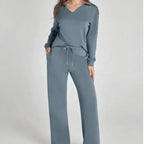 Conjunto Doralice™ com Blusa Gola V e Calça Reta de Malha Premium / Conforto Atemporal com Estilo que Abraça a Mulher Moderna!