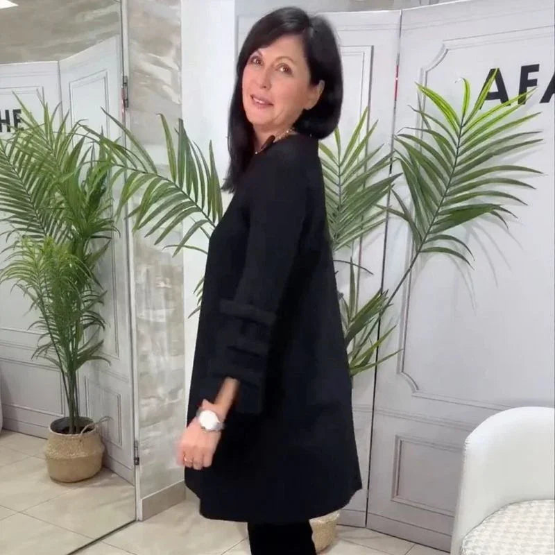 Vestido Maison Noir™ com Mangas Esculpidas e Corte de Alfaiataria / Sofisticação Minimalista para Mulheres de Presença