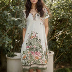 Vestido Primavera™ em Cetim Flora com Estampa Artística / Leveza Romântica e Brilho Atemporal para Mulheres de Bom Gosto!