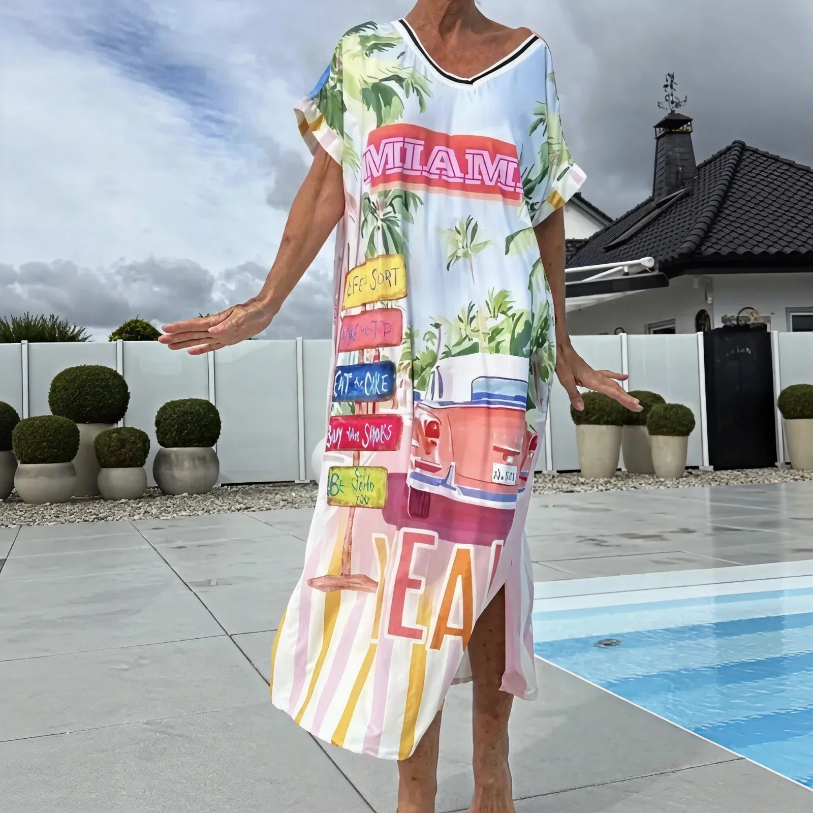 Vestido SeaBreeze™ com Estampas Artísticas e Caimento Solto