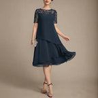 Vestido Monéa™ com Renda e Camadas Elegantes