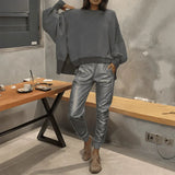 Conjunto Eclipse™ Blusa Oversized e Calça Metalizada / Estilo Urbano com Toque de Glamour!