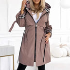 Casaco Cambridge™ com Recortes Urbanos e Detalhes Premium / Um Toque Britânico no Seu Visual de Inverno!